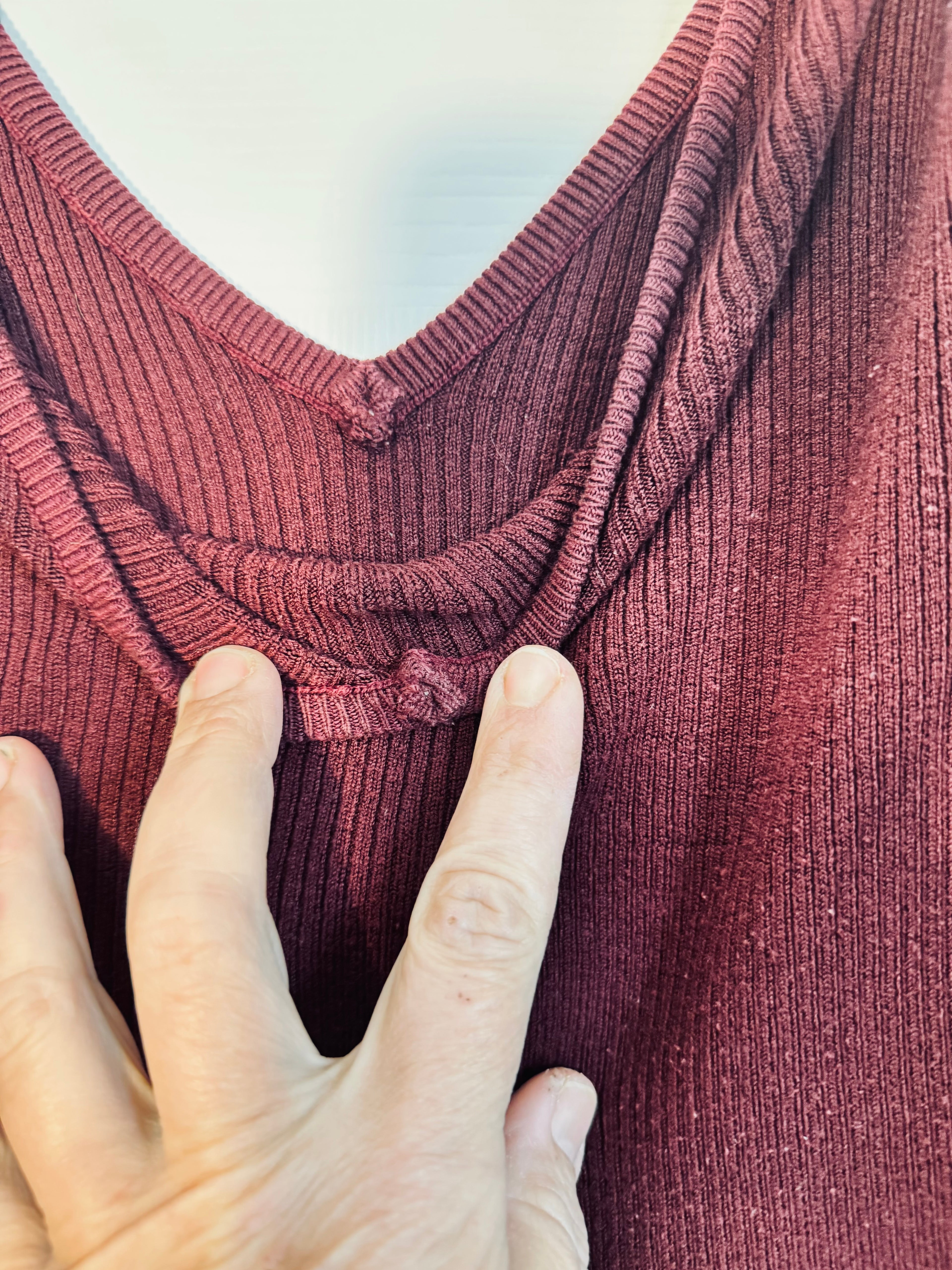 Vintage 90s Newport News Jeanology Ribbed V-Neck Sweater | Burgundy Marone Knit, M/L