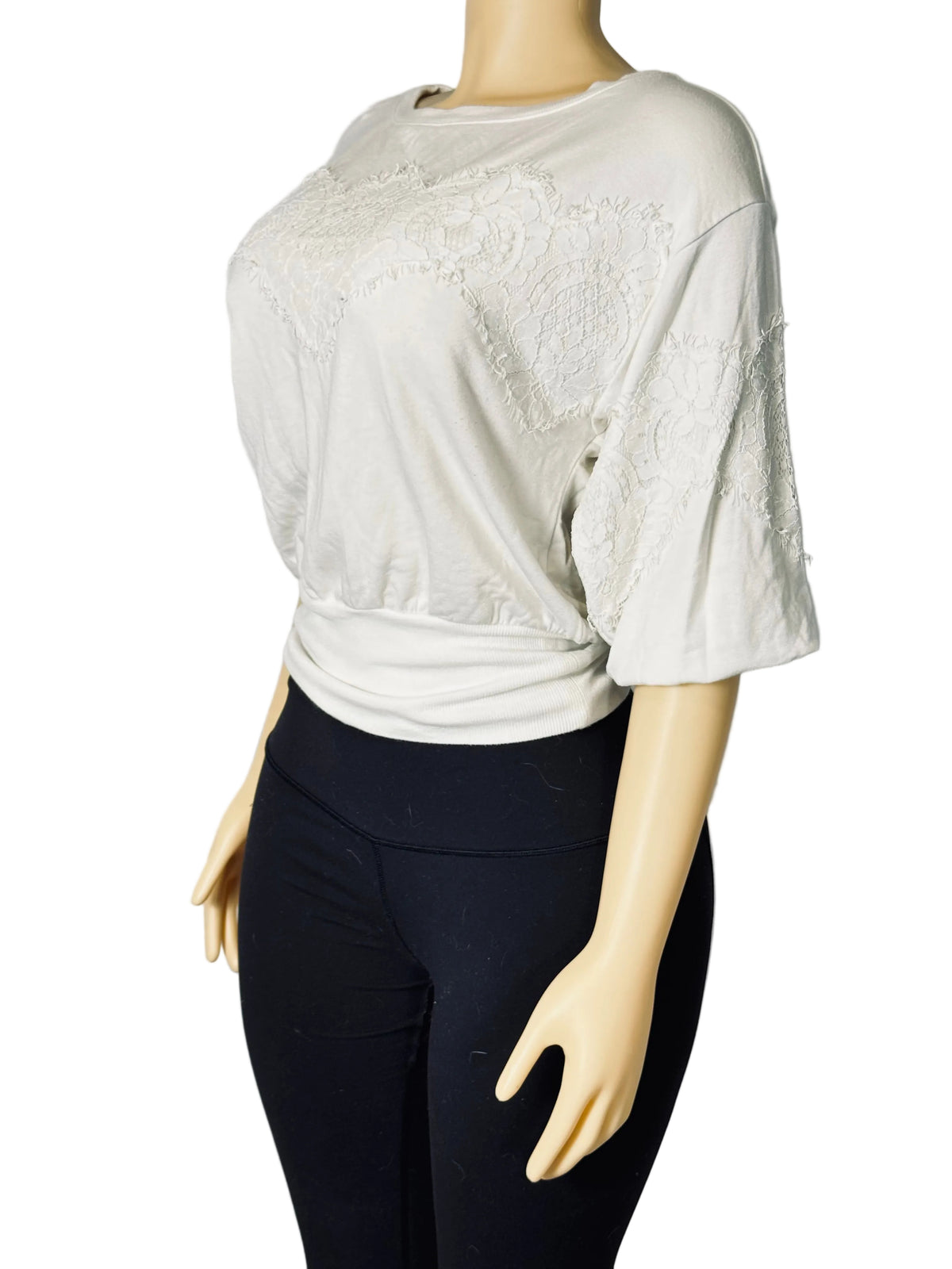 Express White Short Sleeved Blouse with Lace Embellishment Women's S Pre Owned