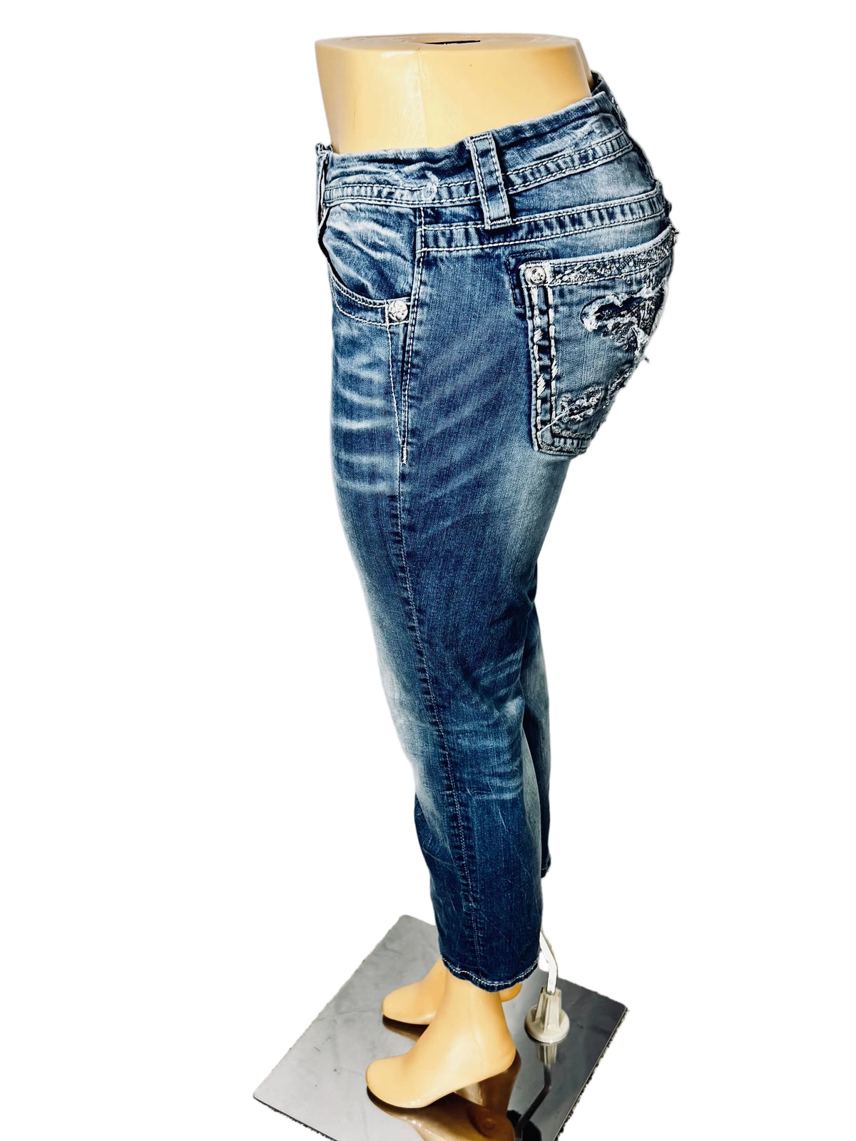 Vintage Y2K Era Miss Me Jeans Medium Wash Womens 31” waist Pre Owned