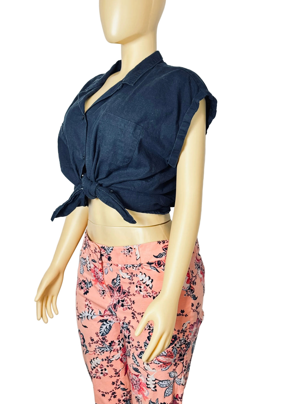 Basic Editions Women’s XL Button Down Short Sleeved Shirt