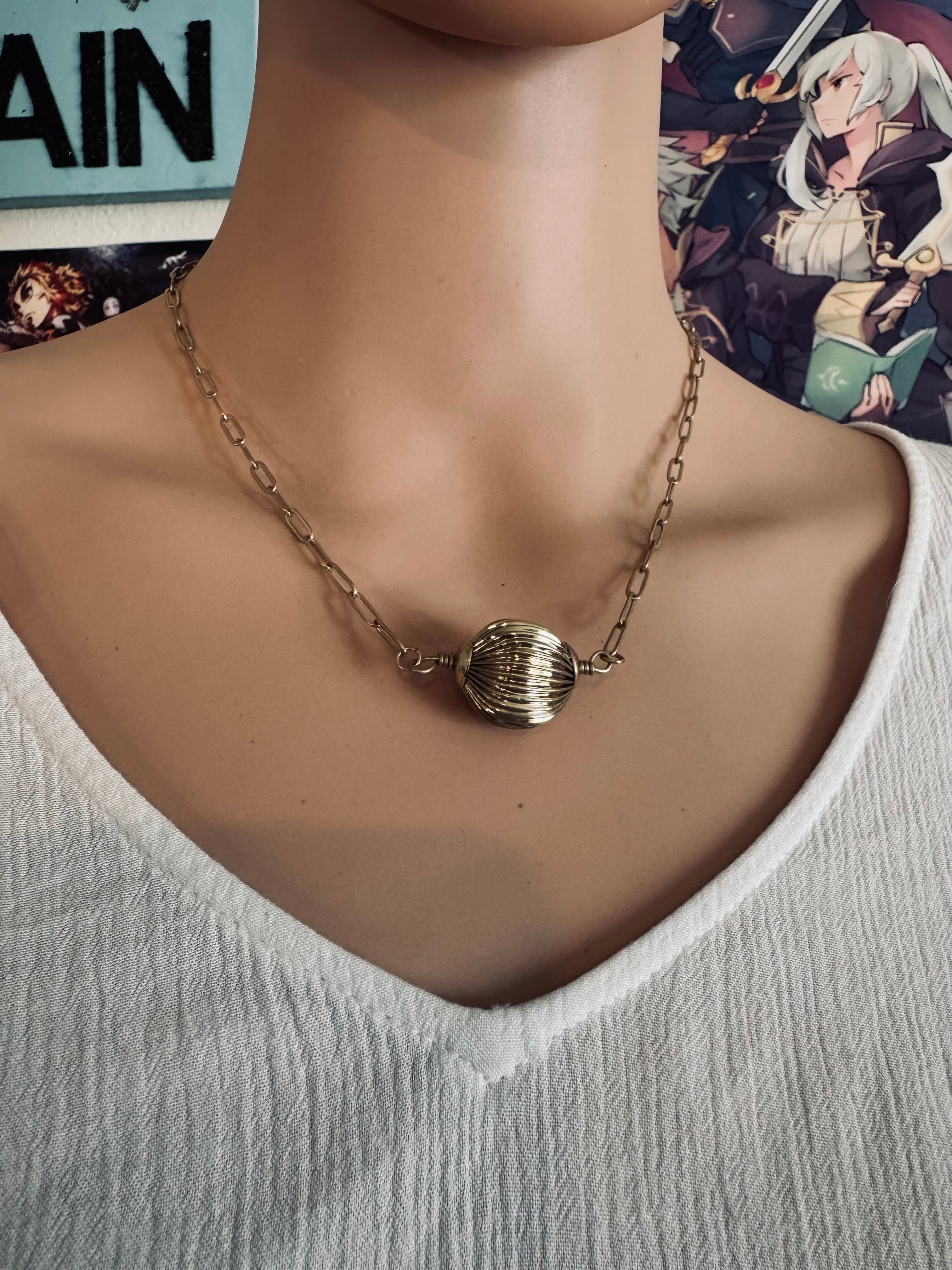 Canvas Style Gold-Tone Ribbed Melon Bead Pendant Necklace – Delicate Paperclip Link Chain with Extender