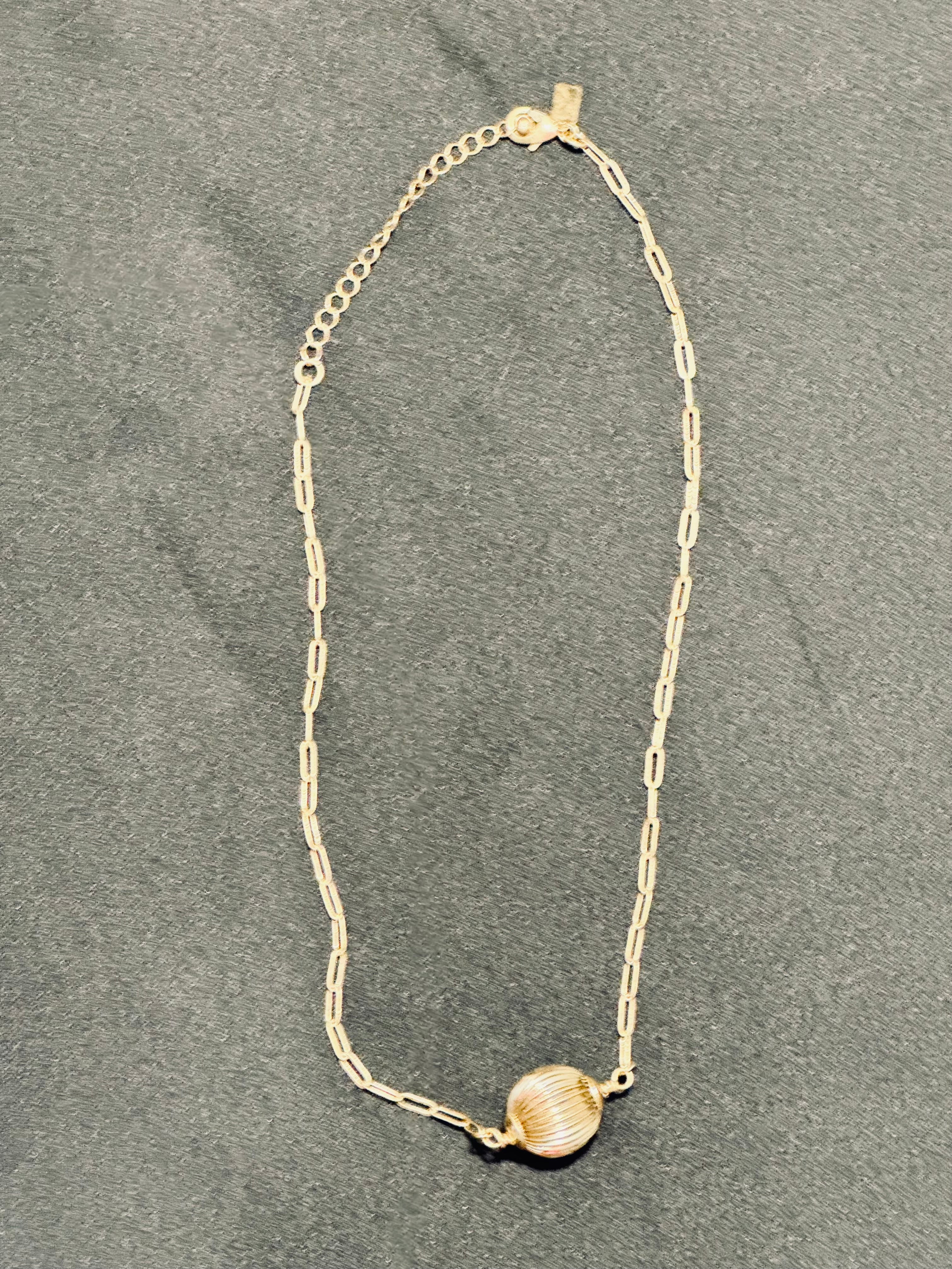 Canvas Style Gold-Tone Ribbed Melon Bead Pendant Necklace – Delicate Paperclip Link Chain with Extender