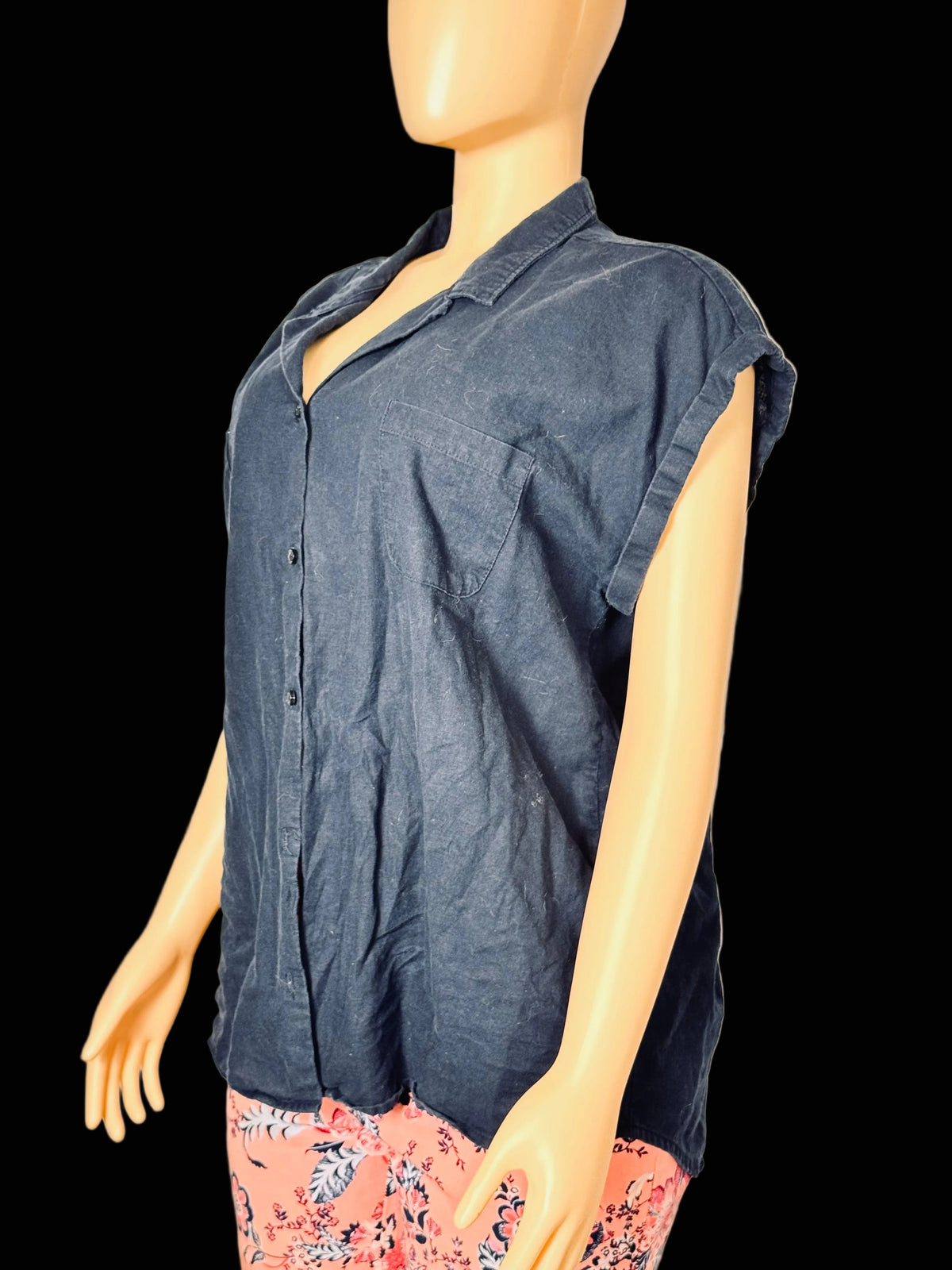 Basic Editions Women’s XL Button Down Short Sleeved Shirt