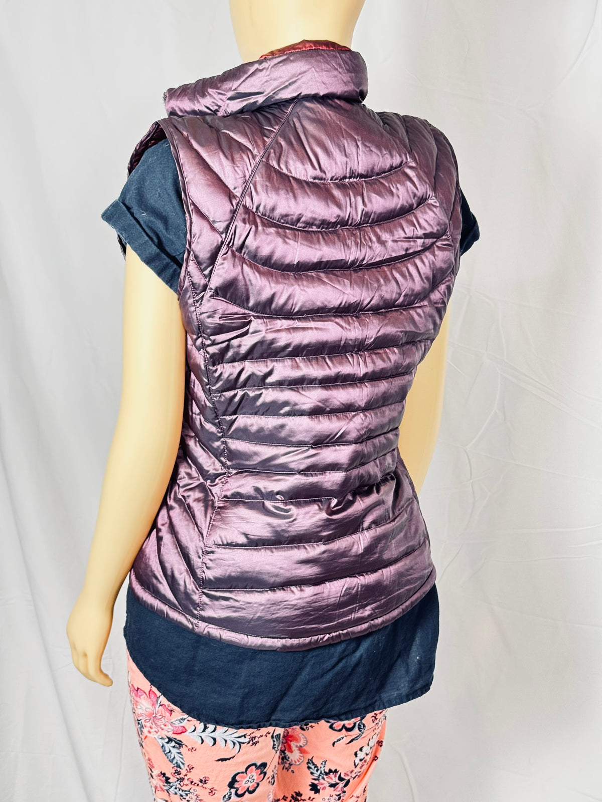 Bernardo Goose Down Quilted Puffer Vest Women's S Purple Pre-Owned Excellent