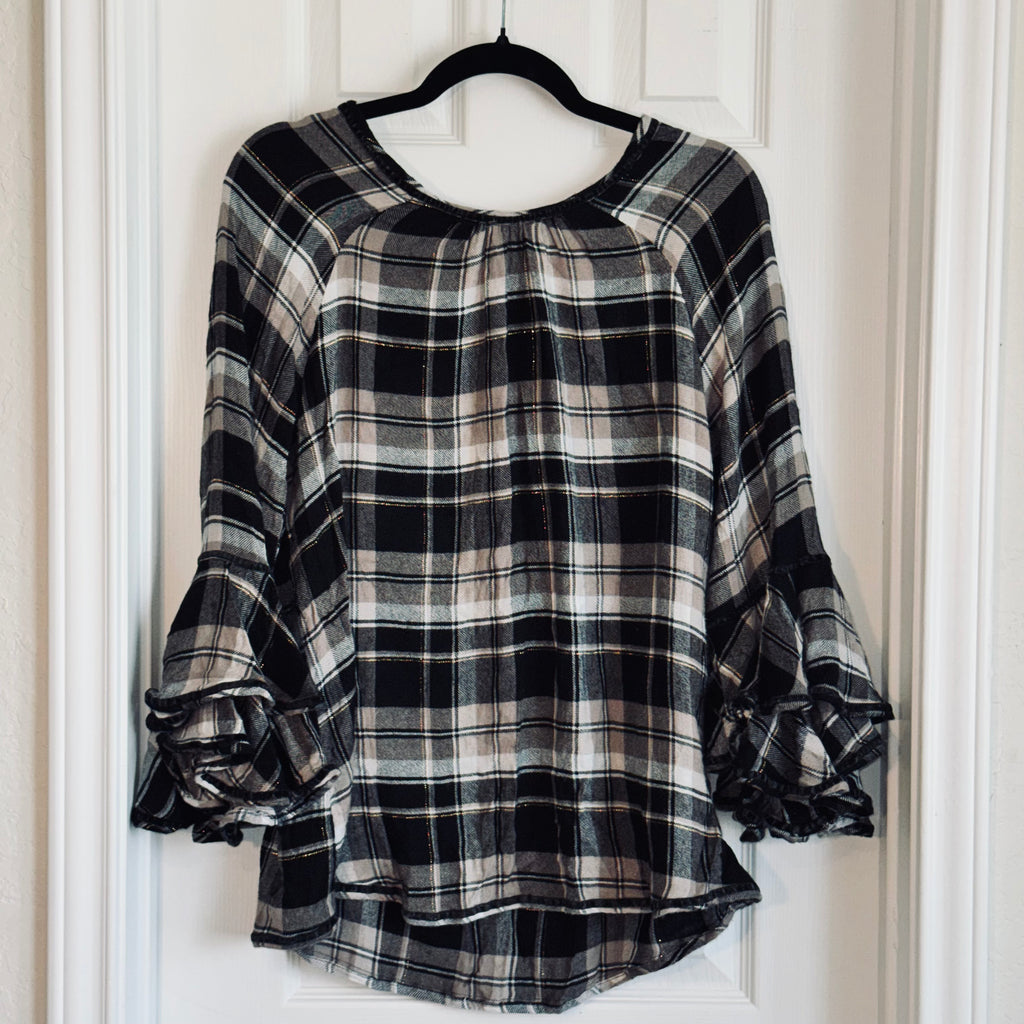 Plaid Ruffle-Sleeve Blouse - Black & Cream