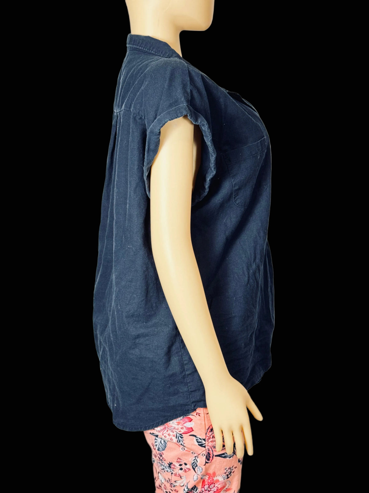 Basic Editions Women’s XL Button Down Short Sleeved Shirt