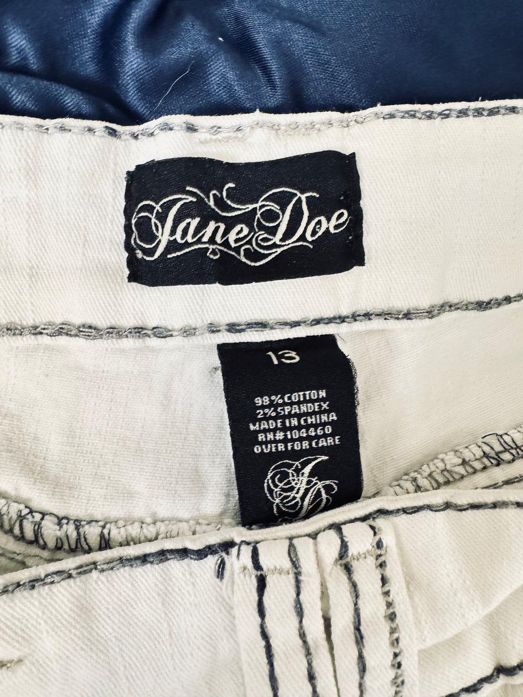 Vintage Y2K Jane Doe White Embellished Denim Capri Jean Stretch Pants Women's 13 Pre Owned