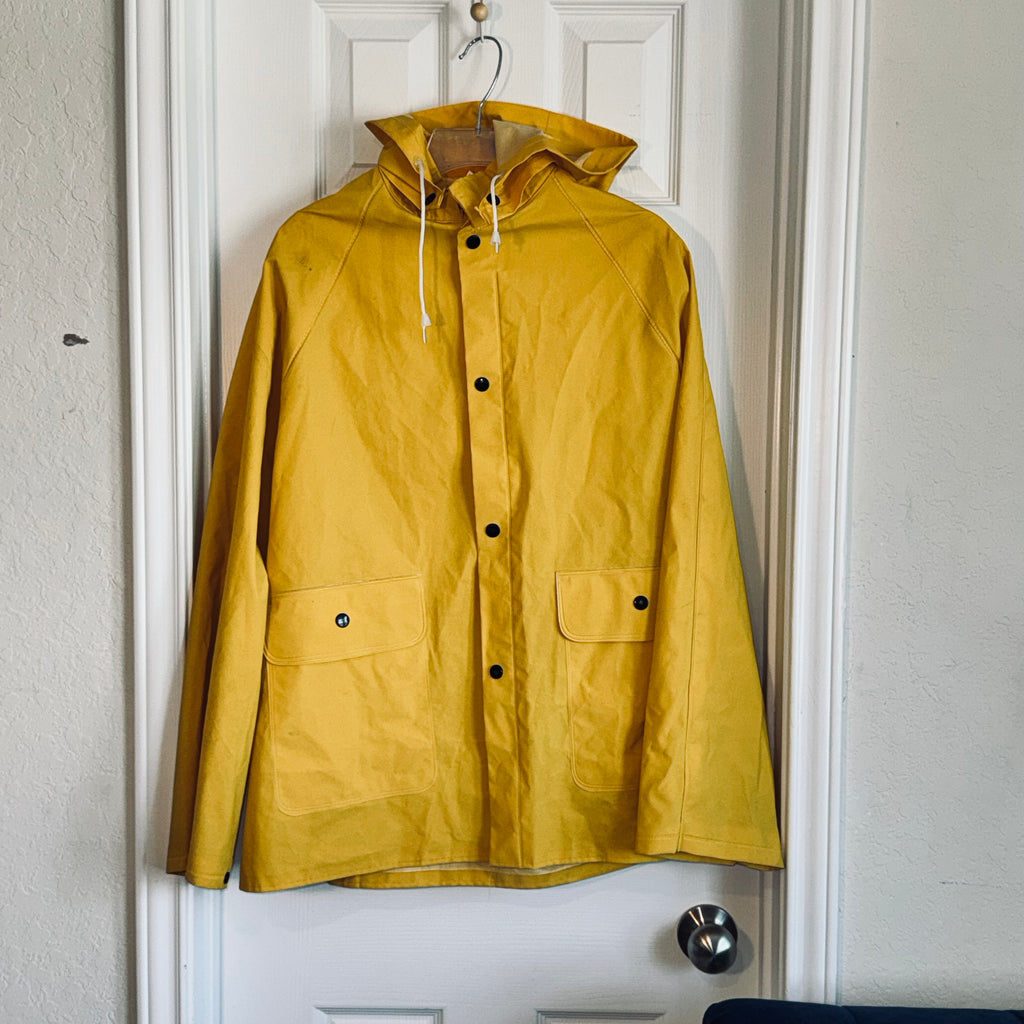 Men's Yellow Hooded Raincoat - Classic Waterproof Jacket