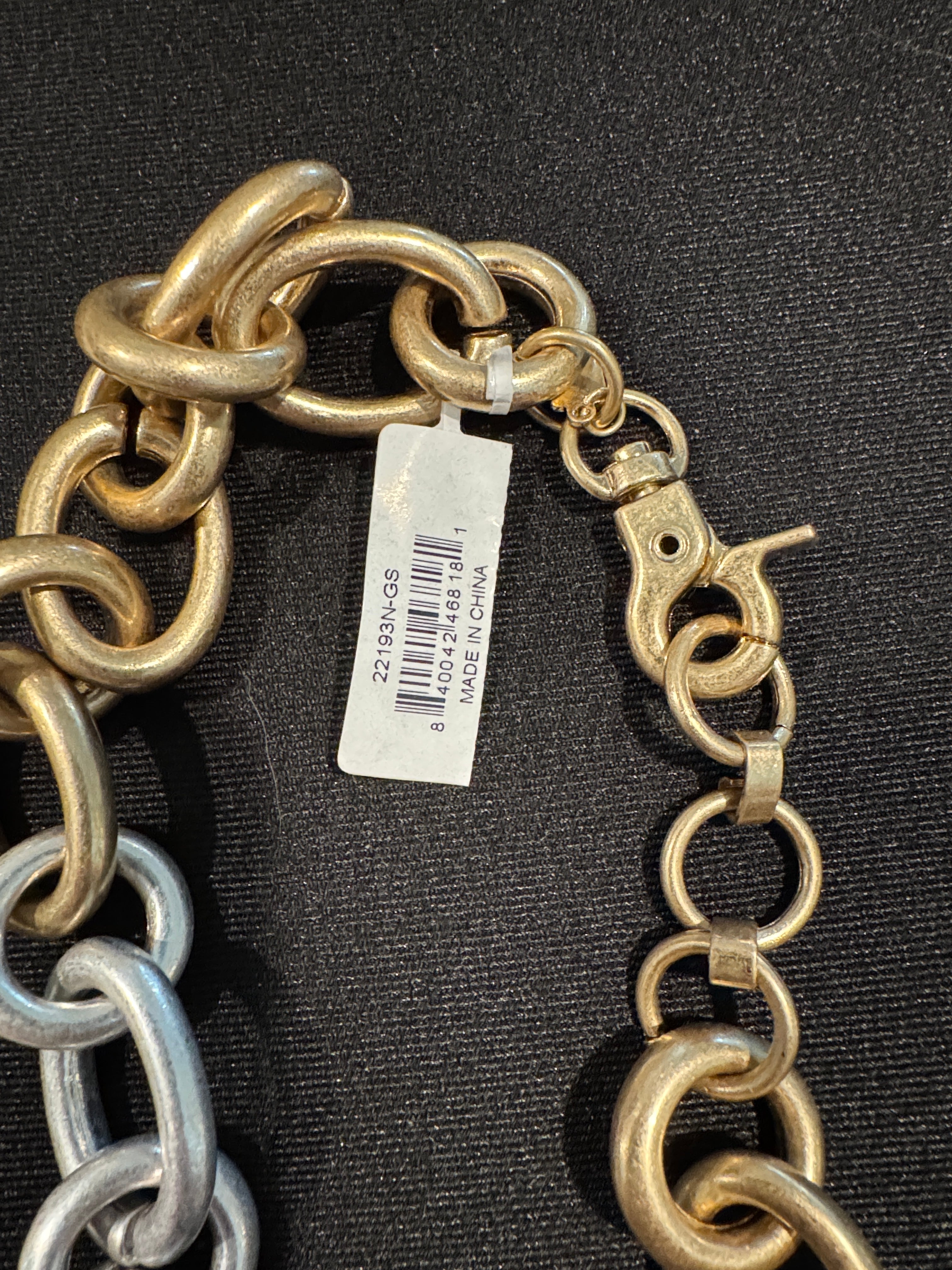 Canvas Style Two-Tone Mixed Metal Chunky Link Necklace