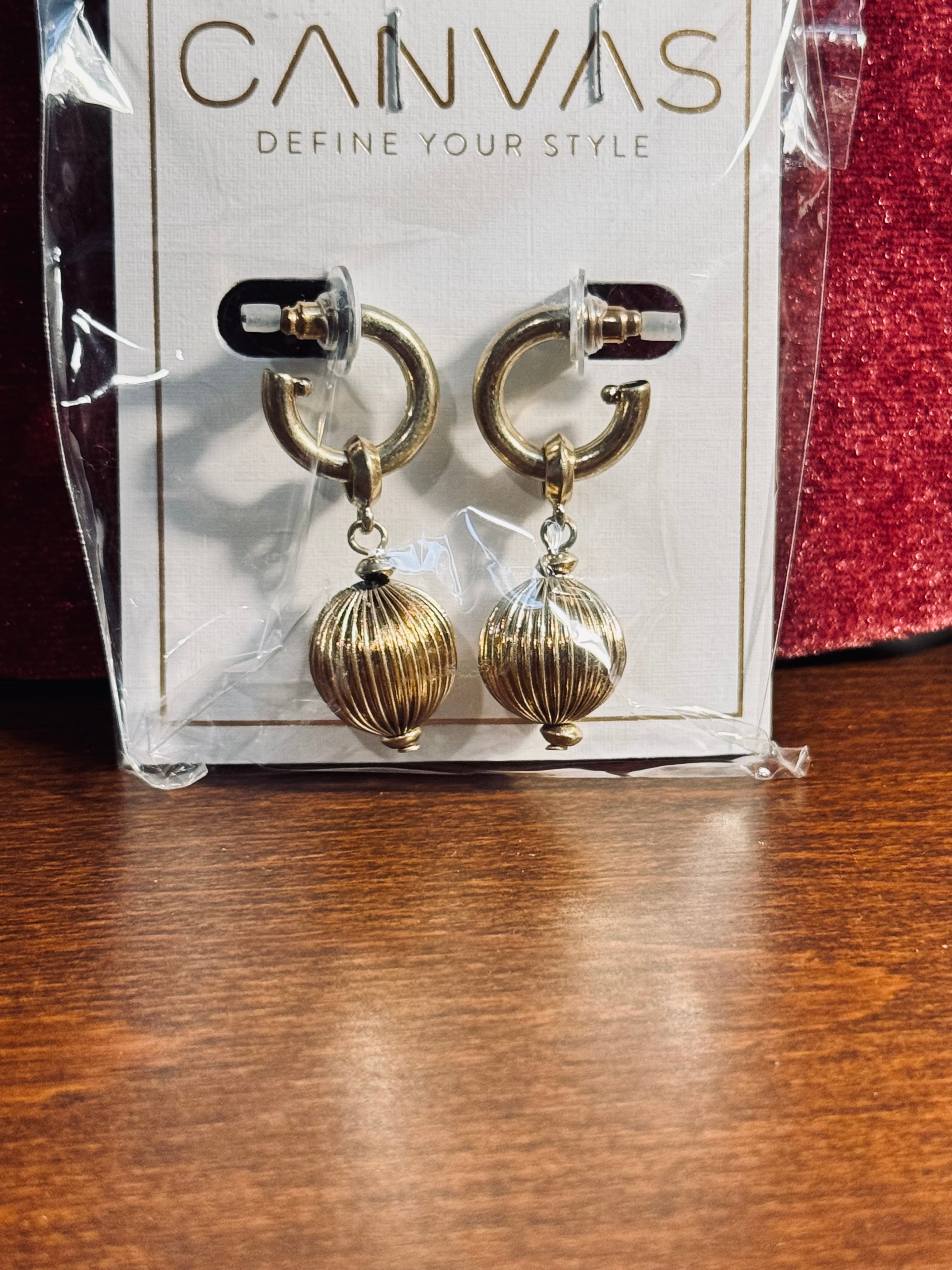 Canvas Style Co. Gold Single Ribbed Melon Ball Drop Hoop Earrings - NIP/NWT