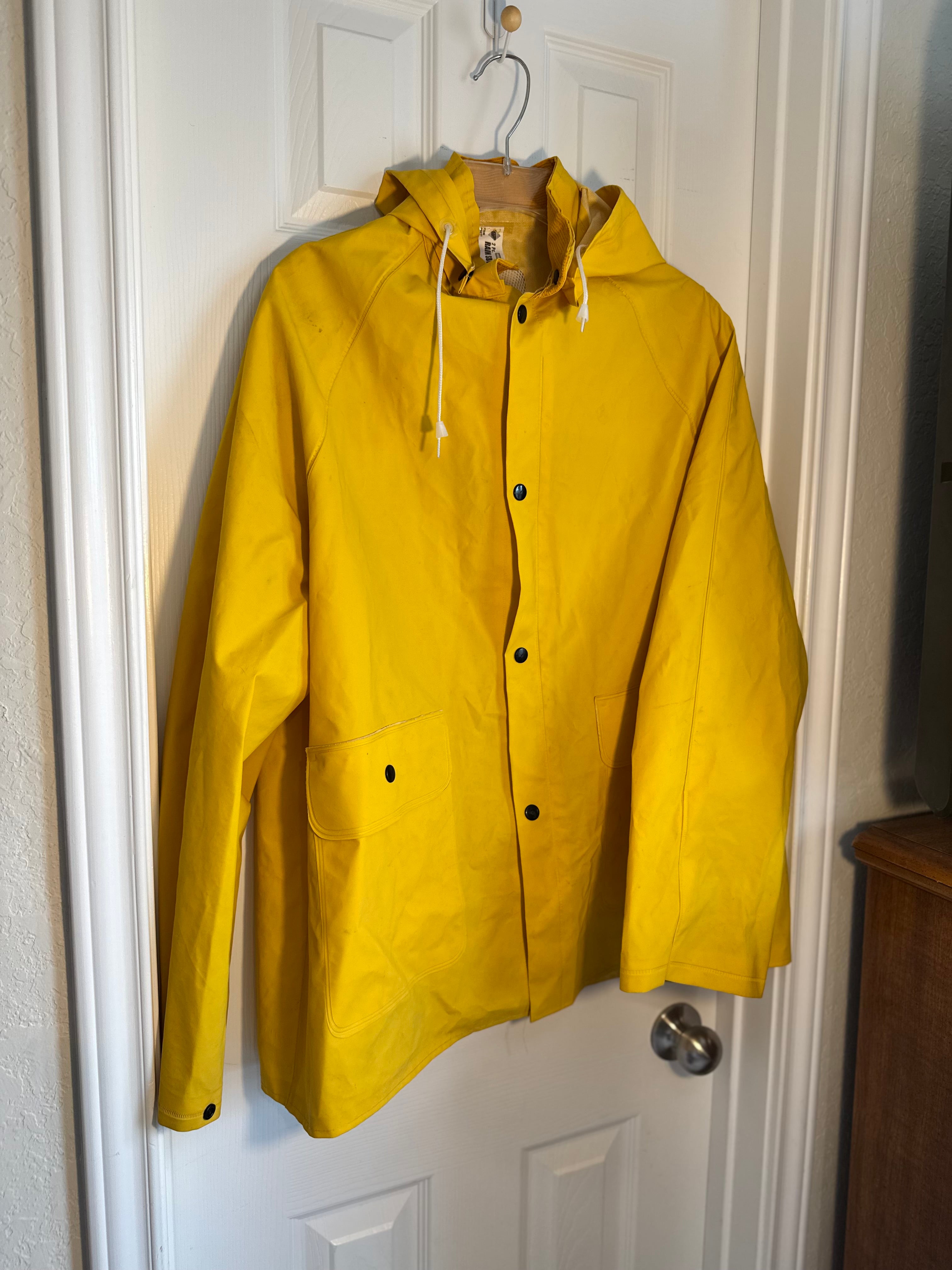 Vintage Spitfire Gleneagles Yellow Raincoat Plaid Lined Slicker Jacket M/L