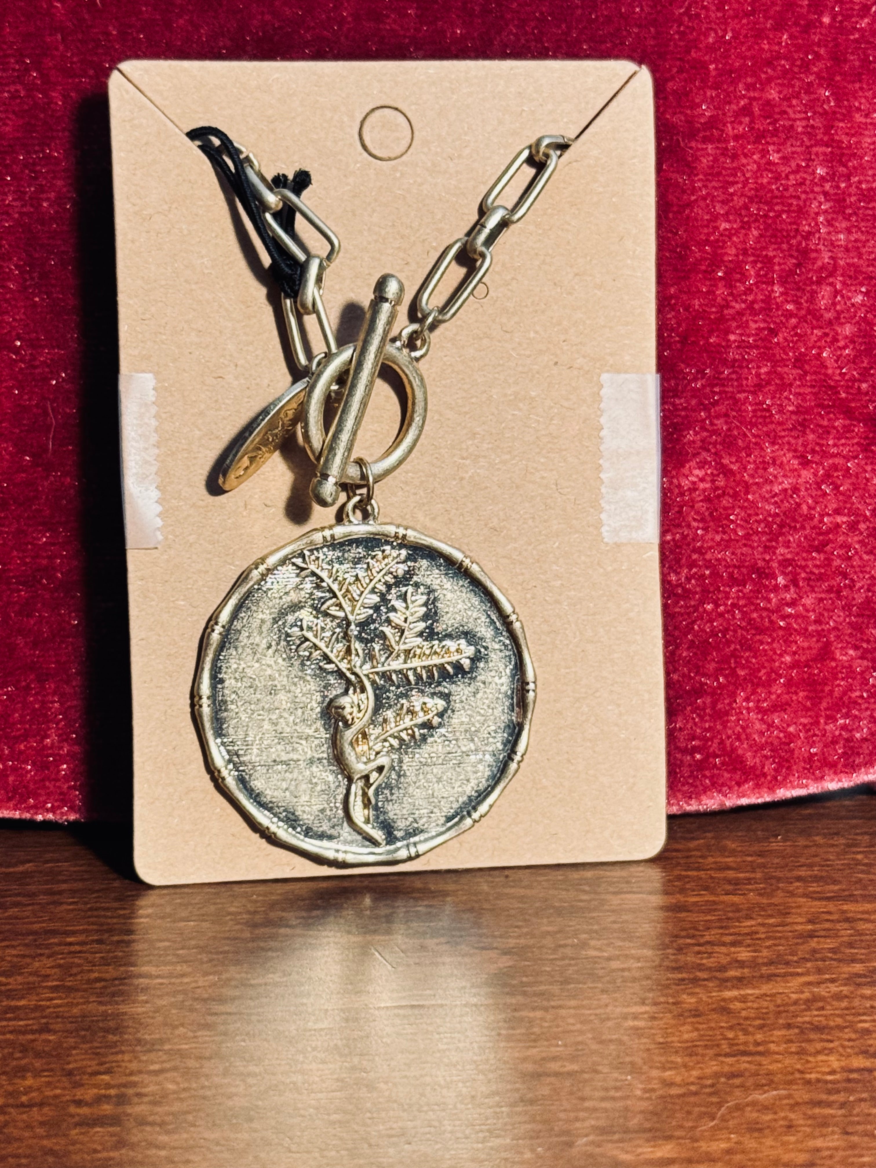 Canvas Style Gold Tone Monkey Coin Pendant Necklace Toggle Clasp Paperclip Chain