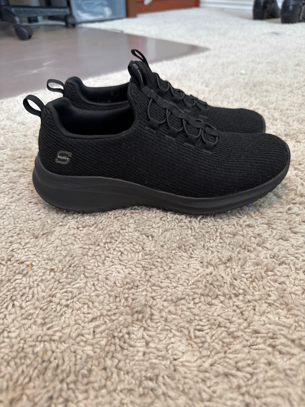 Sketchers Sport Slip-On Shoes Size 7.5 - Pristine Thrifted Find!