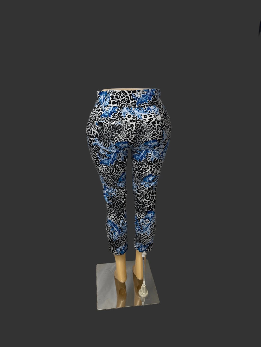 New York & Company Stretch Capri Jeggings Size L Blue and White Leopard Print