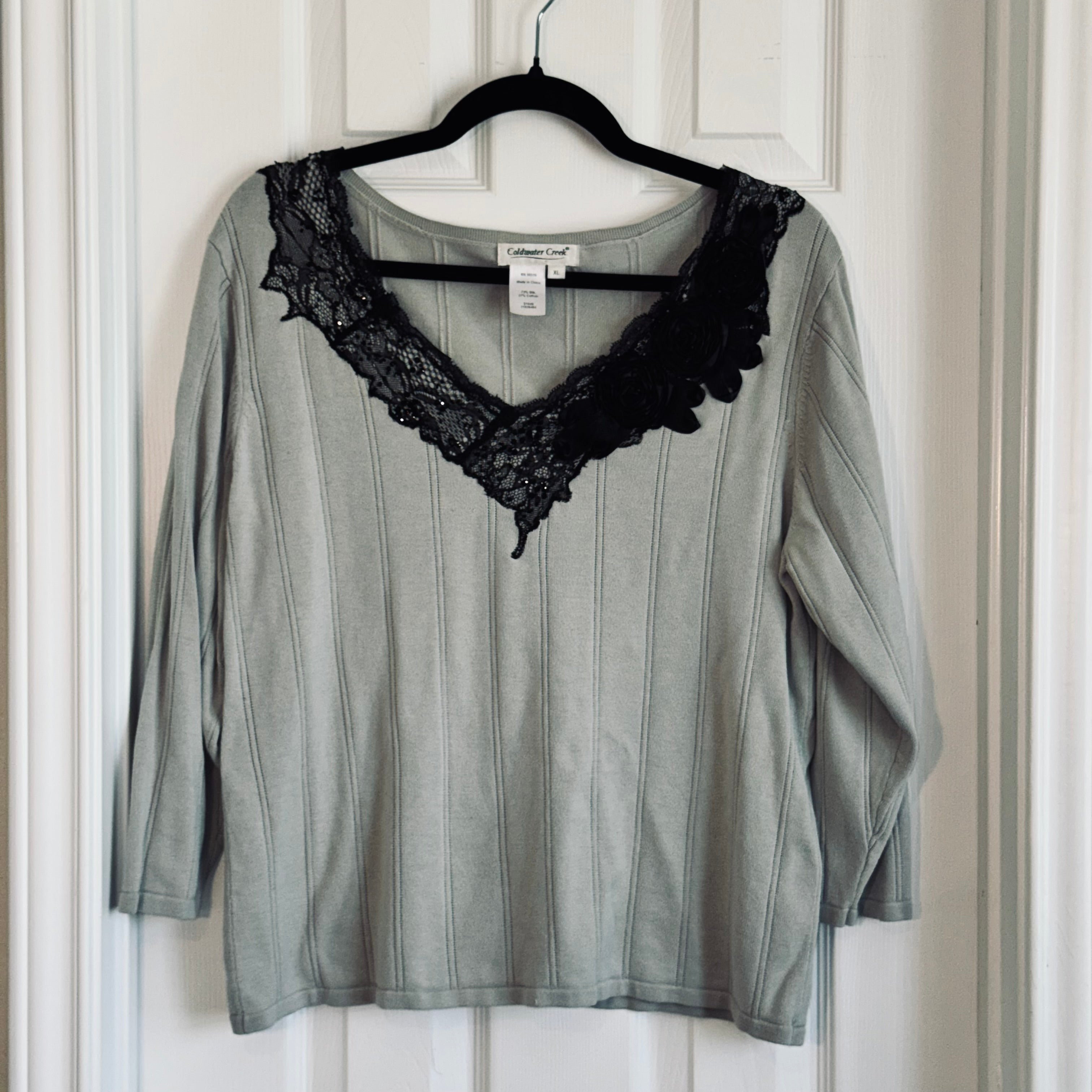 Coldwater Creek Pale Gray Knit Pullover Top