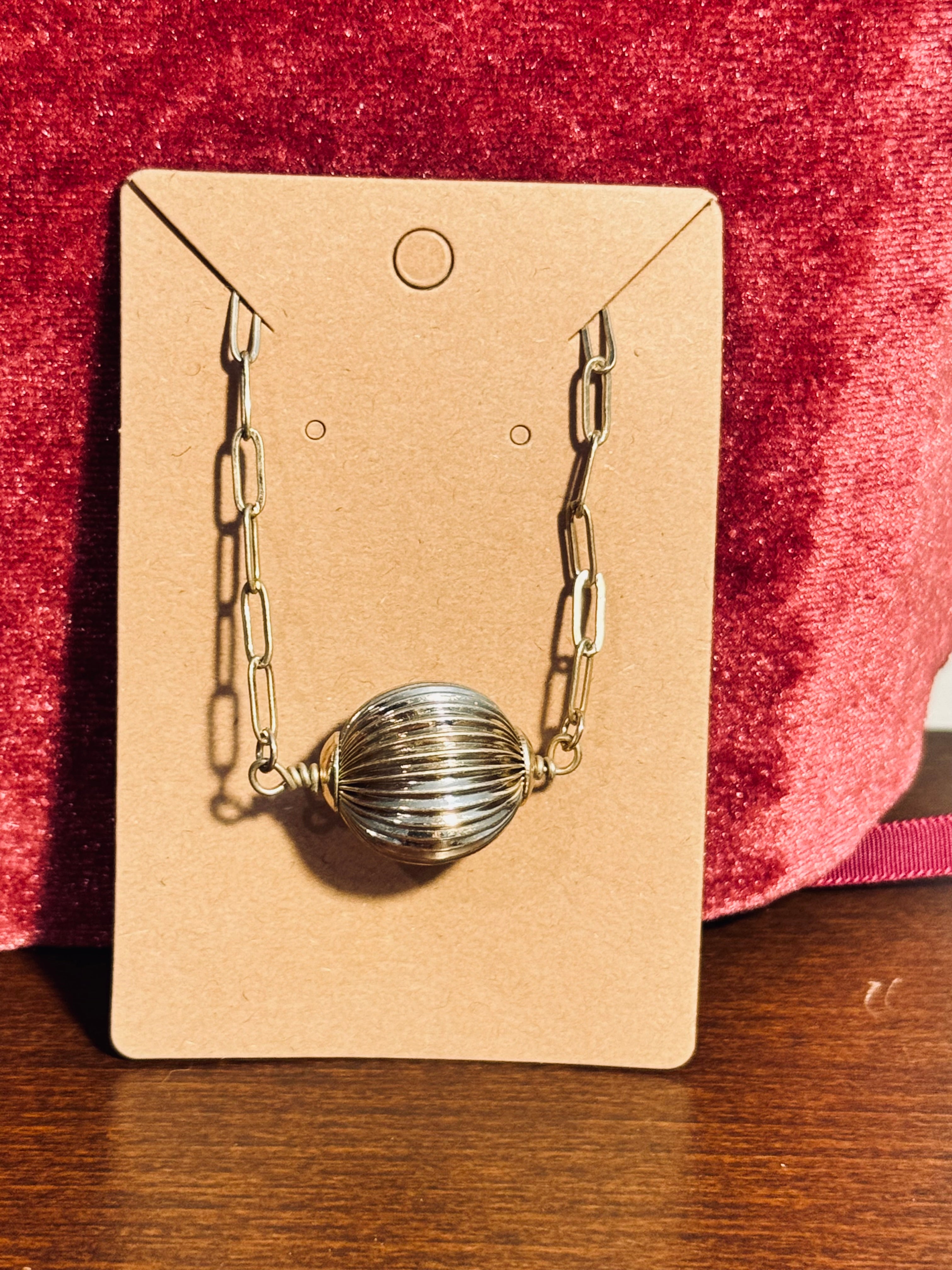 Canvas Style Gold-Tone Ribbed Melon Bead Pendant Necklace – Delicate Paperclip Link Chain with Extender