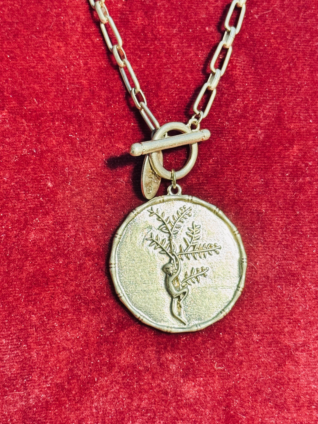 Canvas Style Gold Tone Monkey Coin Pendant Necklace Toggle Clasp Paperclip Chain