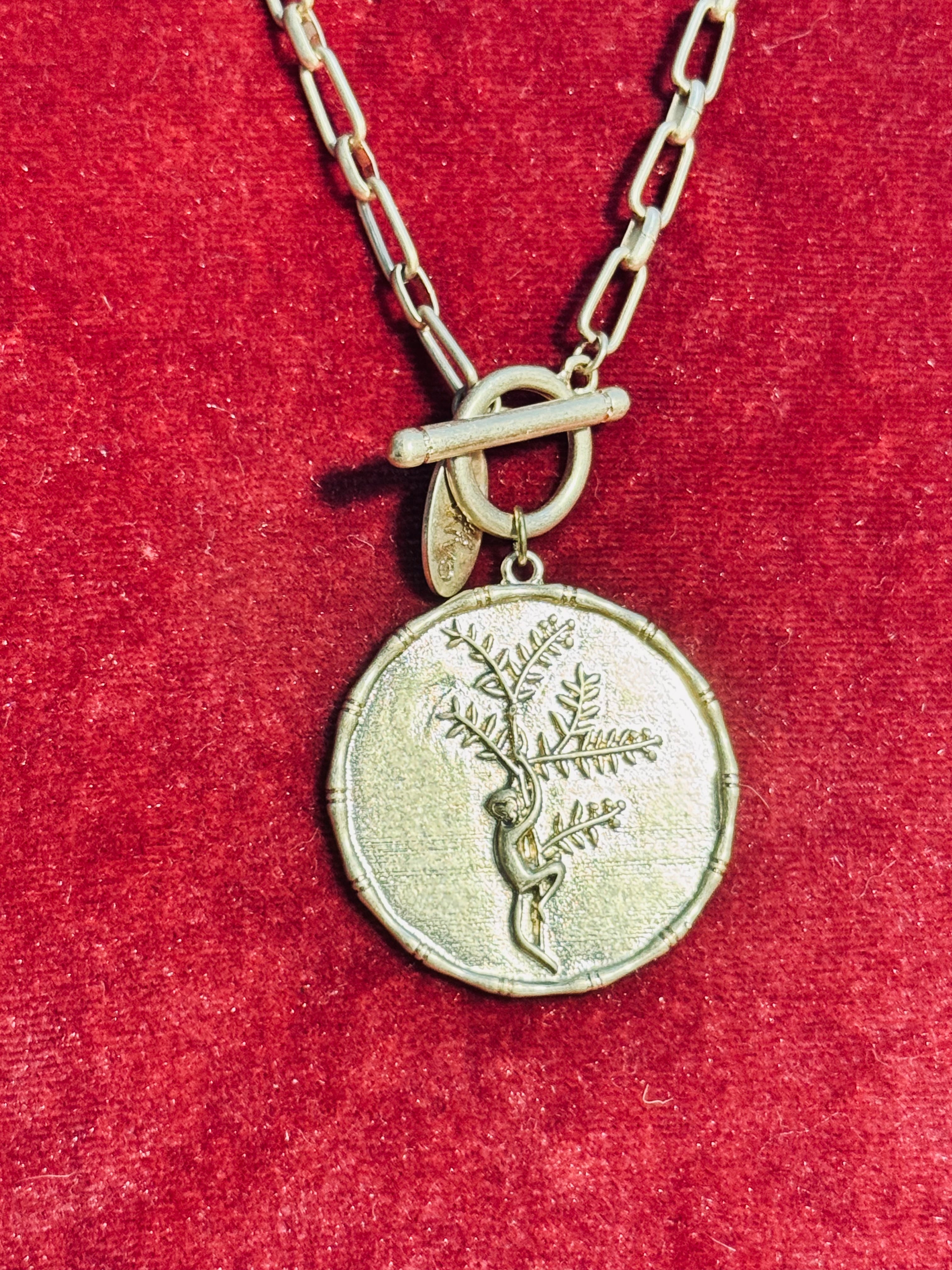 Canvas Style Gold Tone Monkey Coin Pendant Necklace Toggle Clasp Paperclip Chain