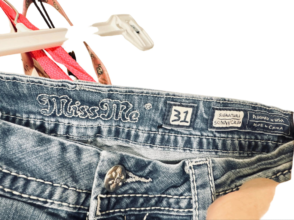 Vintage Y2K Era Miss Me Jeans Medium Wash Womens 31” waist Pre Owned