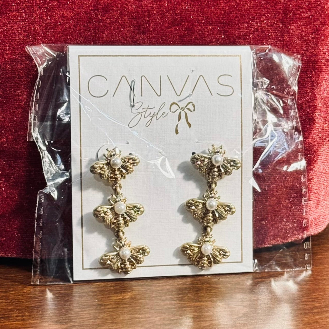 Canvas Style New In Package Gold Tone Triple Bee Dangle Earrings With Pearl Accents