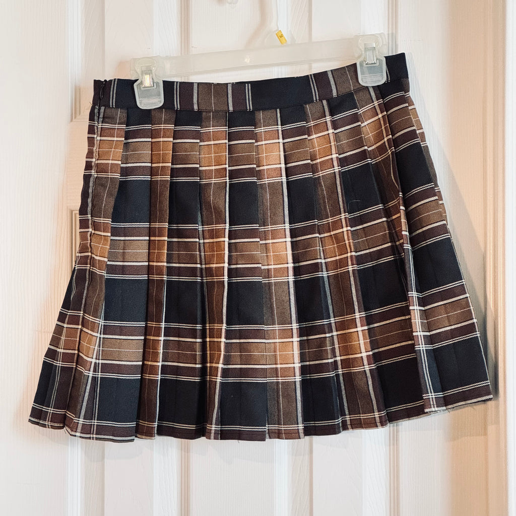 Thrifted Urban CoCo Dark Academia Plaid Pleated Mini Skirt — Size M