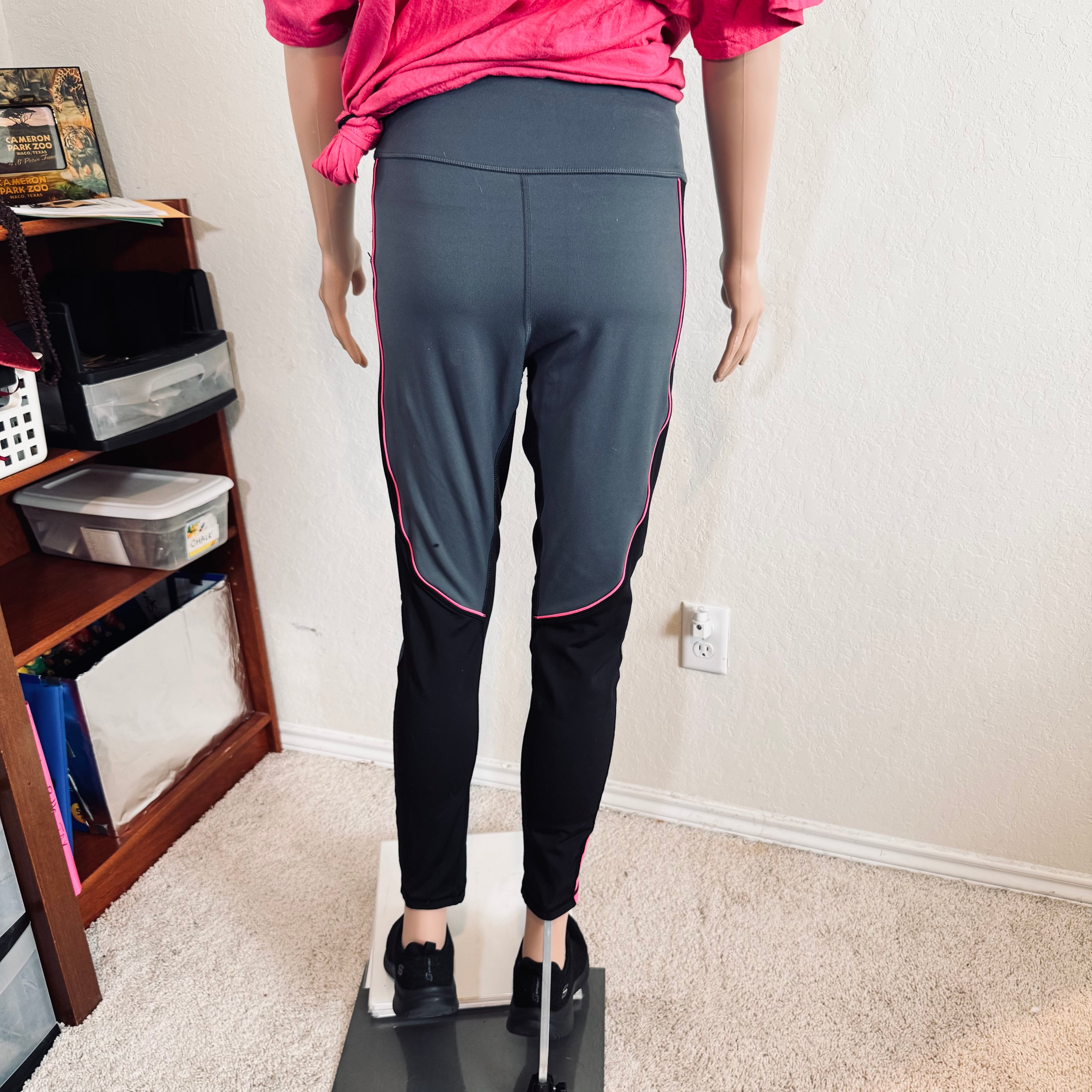 Avia Women's Active Grey and Pink Colorblock Leggings - Thrifted Find